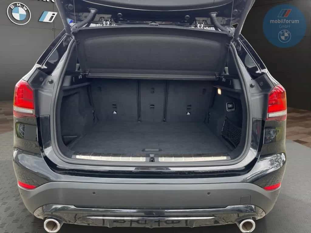 BMW X1 sDrive18d Sport Line AHK Panorama HUD 19 Zoll 07/2020-photo-19