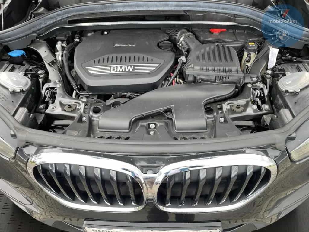 BMW X1 sDrive18d Sport Line AHK Panorama HUD 19 Zoll 07/2020-photo-20