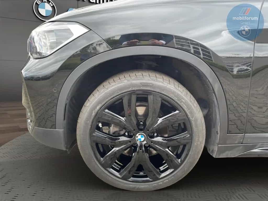 BMW X1 sDrive18d Sport Line AHK Panorama HUD 19 Zoll 07/2020-photo-21