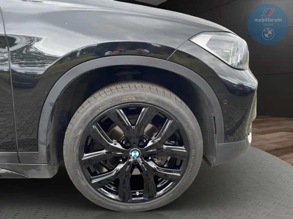 BMW X1 sDrive18d Sport Line AHK Panorama HUD 19 Zoll 07/2020-photo-22