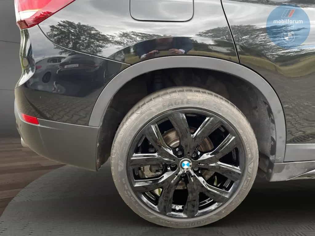 BMW X1 sDrive18d Sport Line AHK Panorama HUD 19 Zoll 07/2020-photo-24