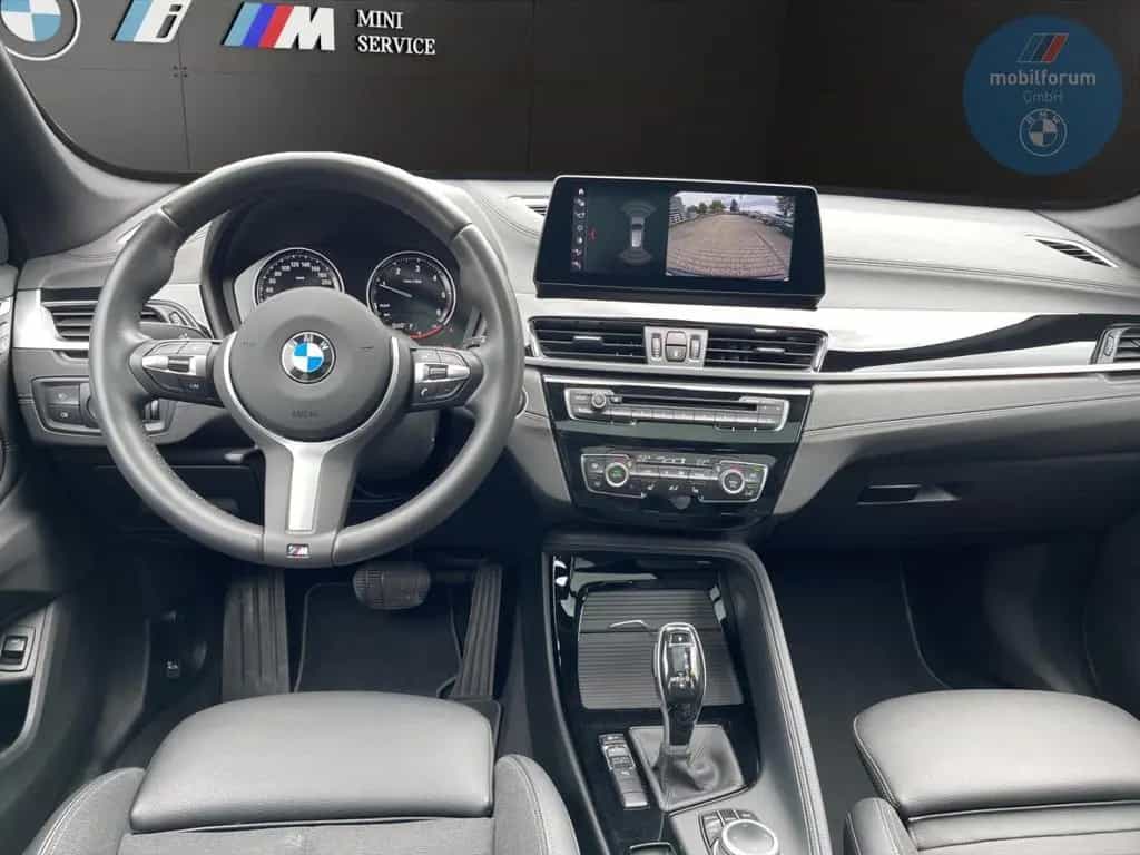BMW X1 sDrive18d Sport Line AHK Panorama HUD 19 Zoll 07/2020-photo-7