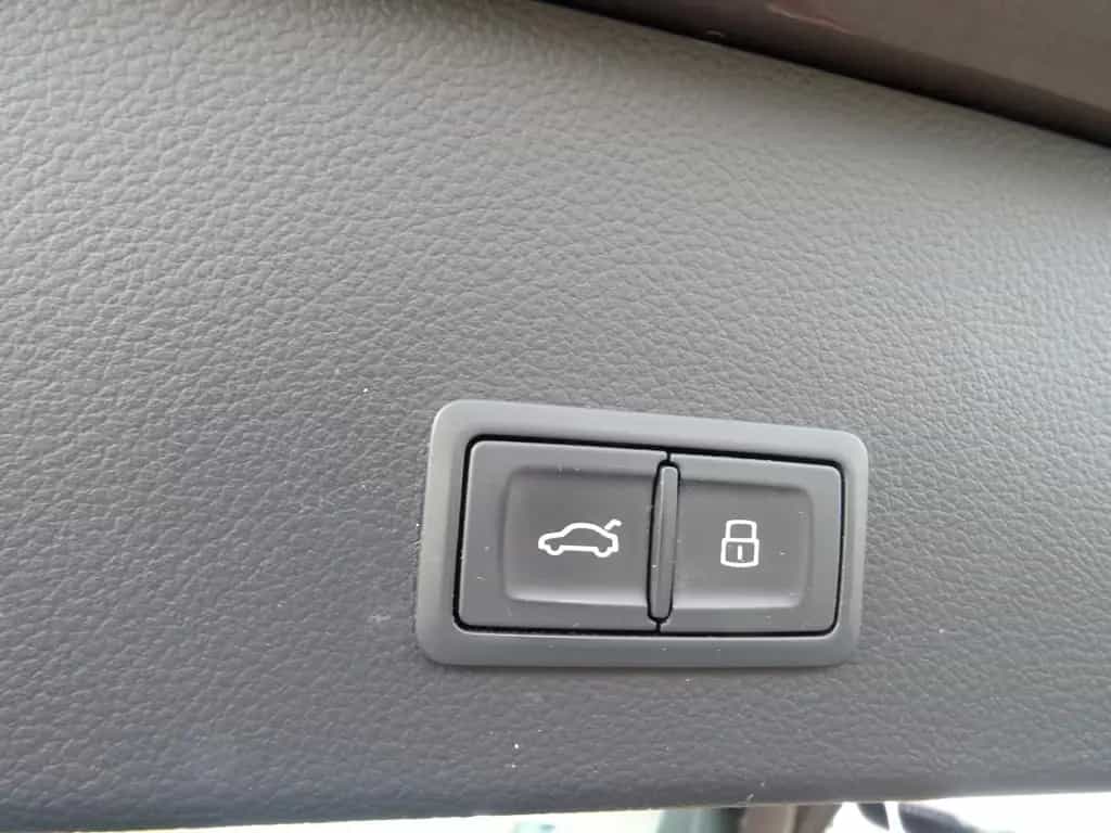 Audi A6 Allroad quattro 3.0 TDI PANO KAMERA AHK XENON 04/2018-photo-27