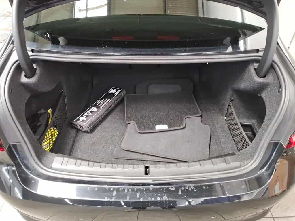 BMW 318 dA Advantage Navi LED LC+ Kamera 01/2021-photo-11