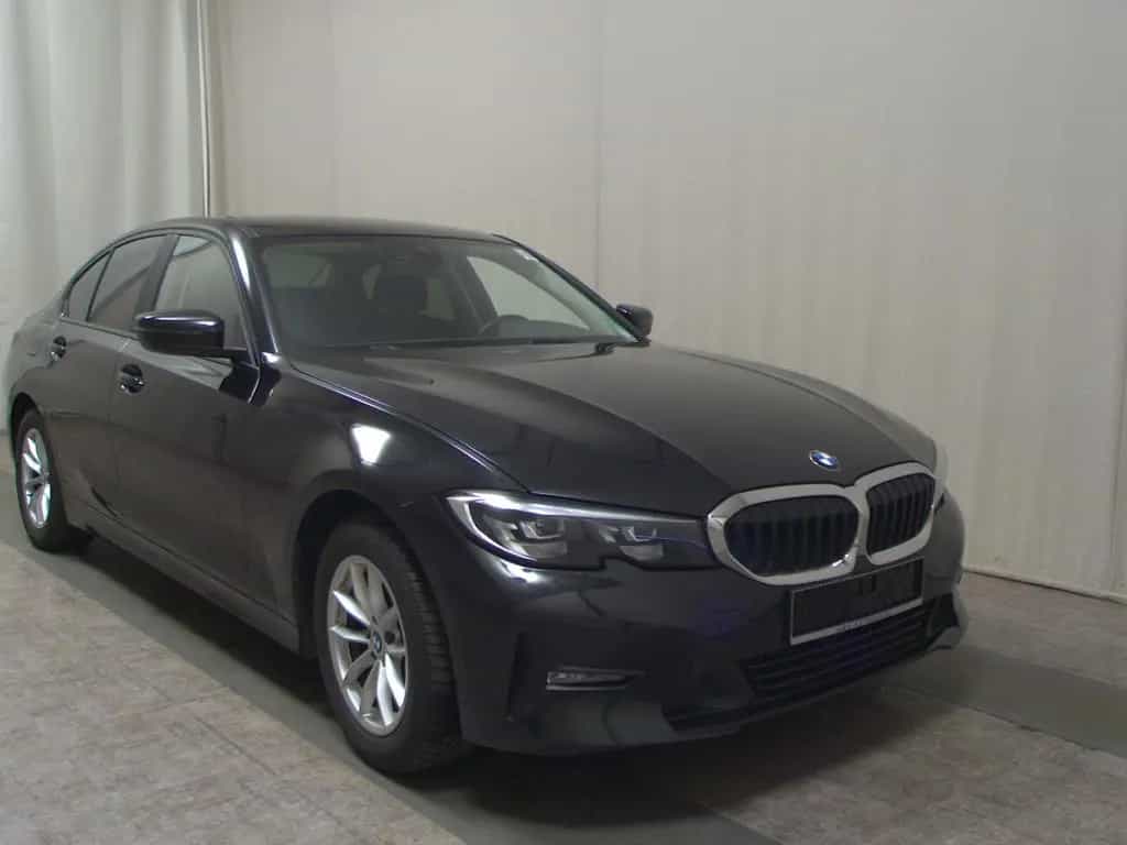BMW 318 dA Advantage Navi LED LC+ Kamera 01/2021-photo-2