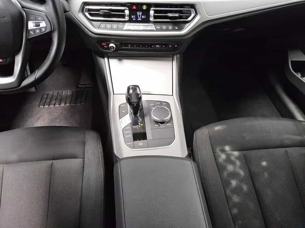 BMW 318 dA Advantage Navi LED LC+ Kamera 01/2021-photo-5