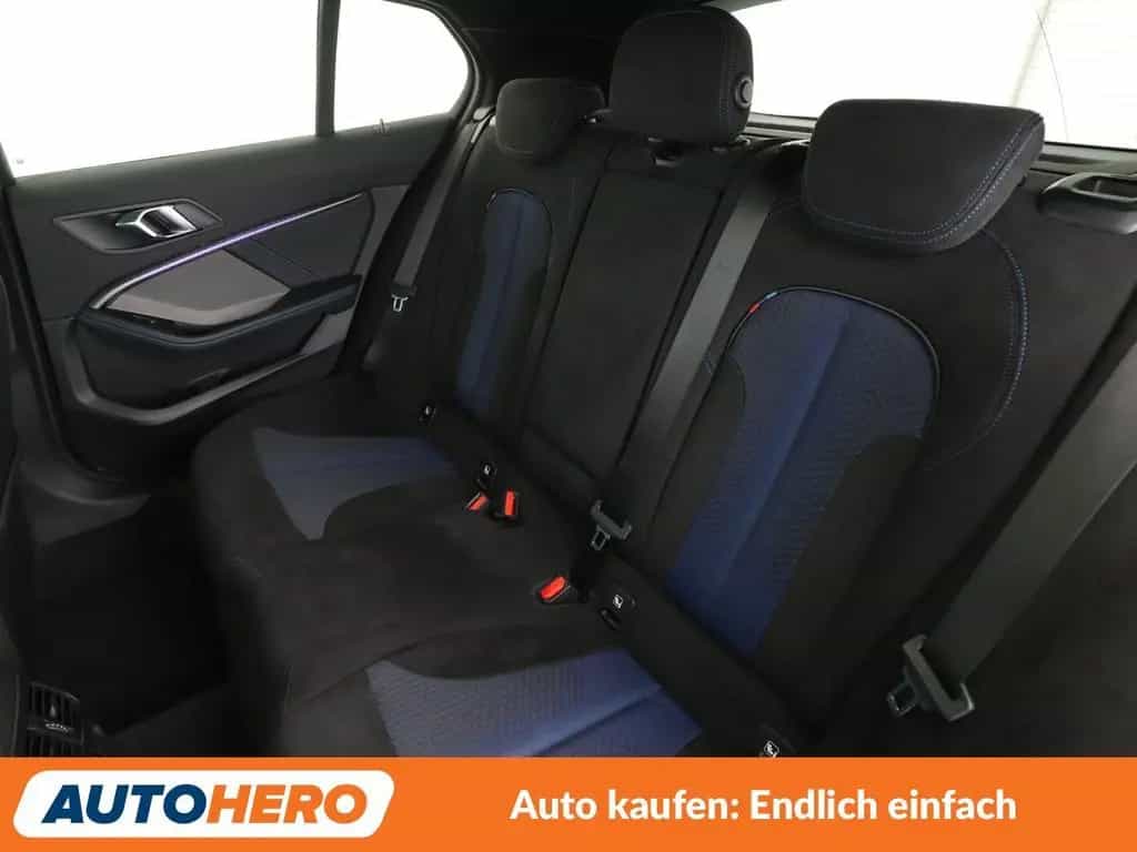 BMW M135 xDrive Aut.*NAVI*LED*HUD*TEMPO*PDC* 08/2020-photo-13