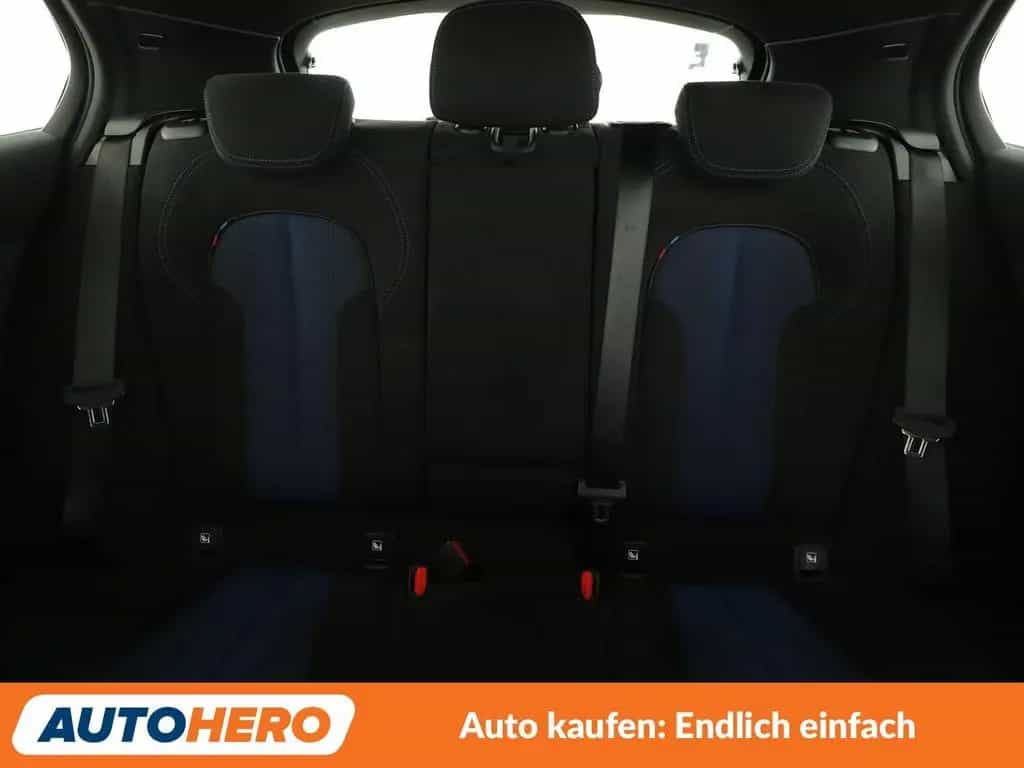 BMW M135 xDrive Aut.*NAVI*LED*HUD*TEMPO*PDC* 08/2020-photo-15