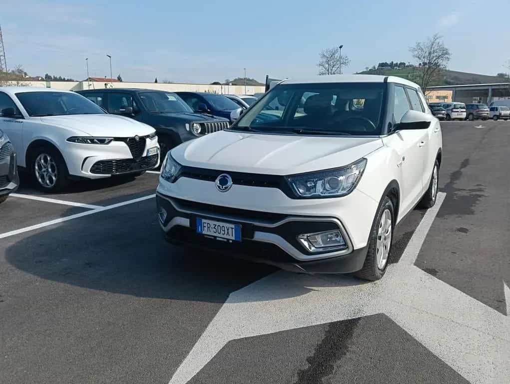 Ssangyong XLV 1.6d 4WD Easy 09/2018-photo-1