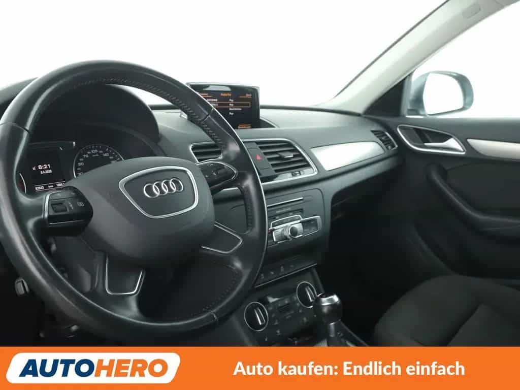 Audi Q3 2.0 TFSI quattro Design Aut.*NAVI*LED*TEMPO* 04/2017-photo-10