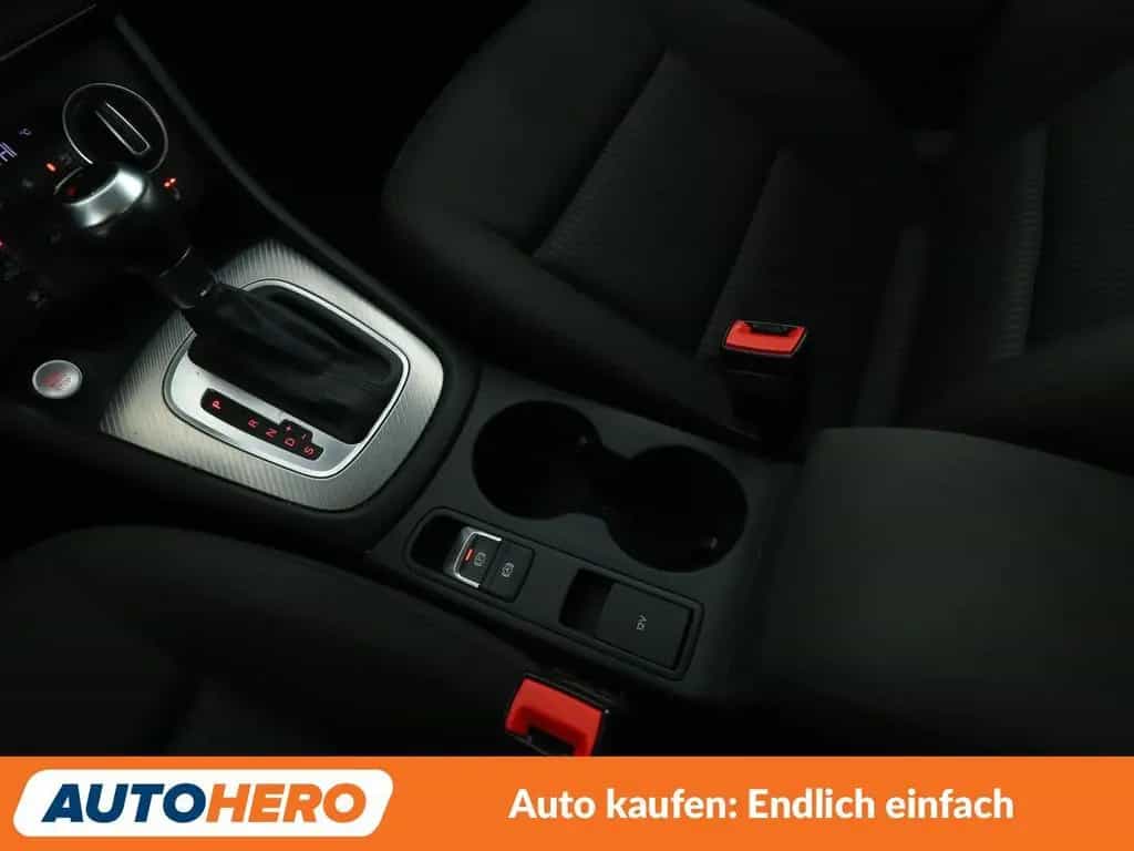 Audi Q3 2.0 TFSI quattro Design Aut.*NAVI*LED*TEMPO* 04/2017-photo-23