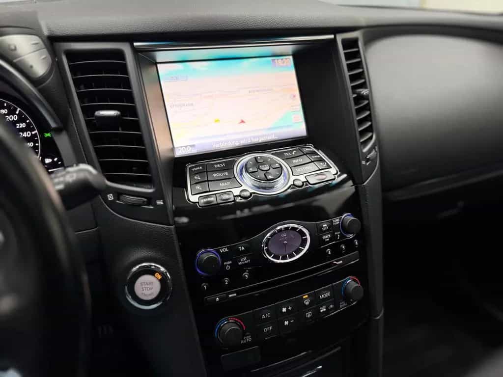 Infiniti QX70 3.0 d S 360*Leder*Memory*Sitzklima*Nav*Voll 05/2015-photo-22