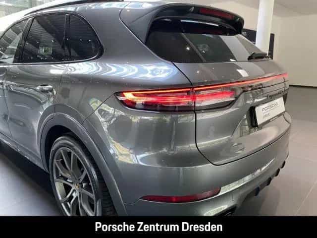 Porsche Cayenne GTS Pano*SH v+h*Chrono*Head*AHK*Bose 01/2021-photo-12