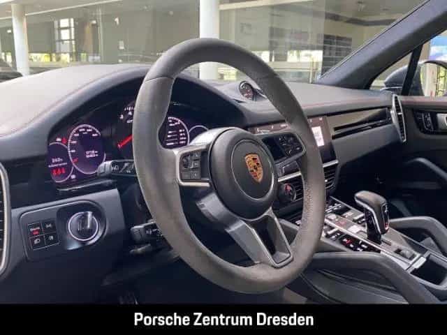 Porsche Cayenne GTS Pano*SH v+h*Chrono*Head*AHK*Bose 01/2021-photo-15