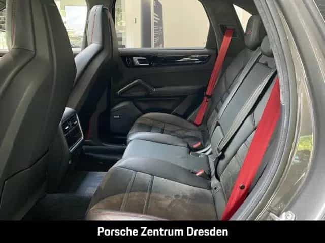 Porsche Cayenne GTS Pano*SH v+h*Chrono*Head*AHK*Bose 01/2021-photo-17