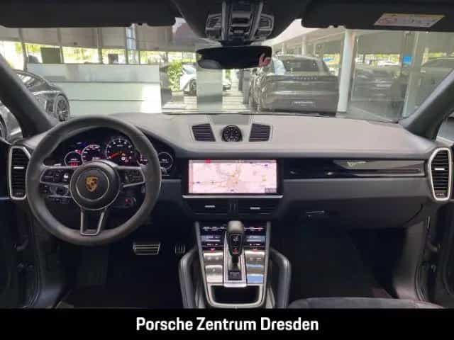 Porsche Cayenne GTS Pano*SH v+h*Chrono*Head*AHK*Bose 01/2021-photo-21
