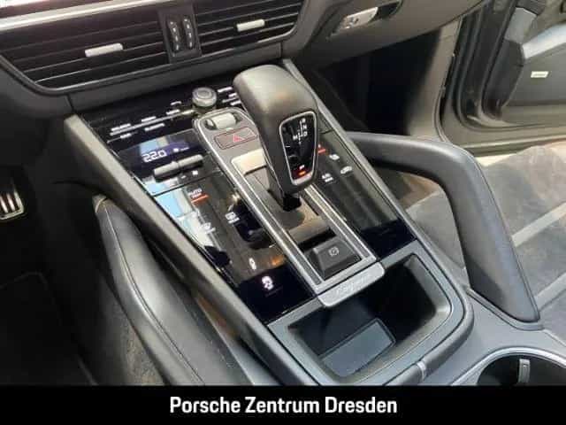 Porsche Cayenne GTS Pano*SH v+h*Chrono*Head*AHK*Bose 01/2021-photo-22