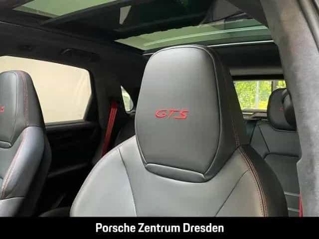 Porsche Cayenne GTS Pano*SH v+h*Chrono*Head*AHK*Bose 01/2021-photo-23