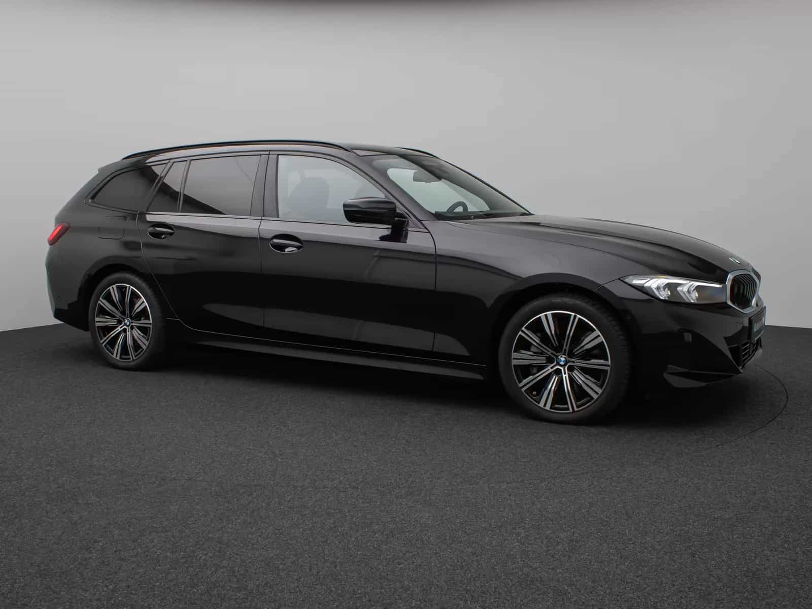 BMW 3 Series 03/2023-photo-3