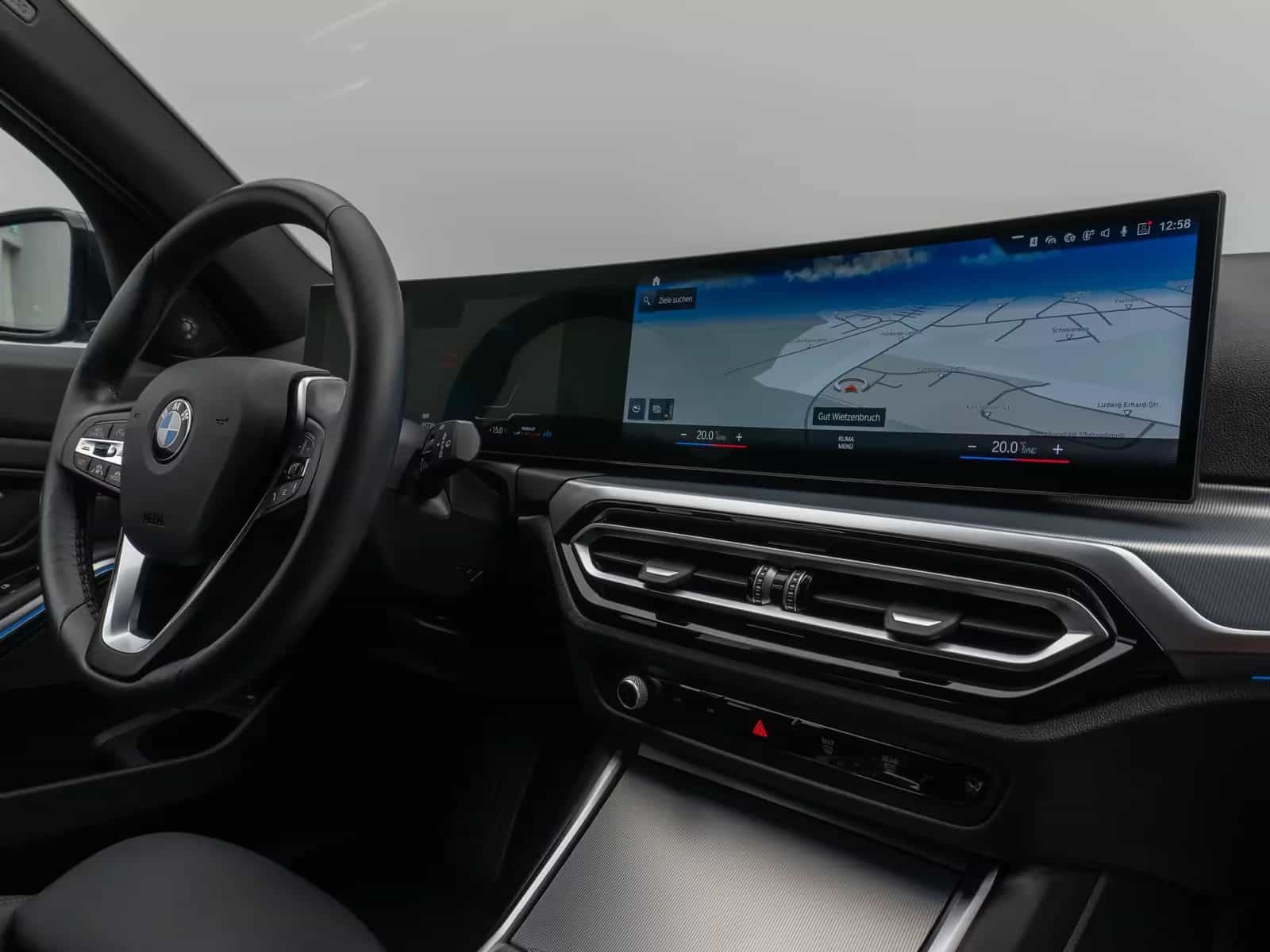 BMW 3 Series 03/2023-photo-36