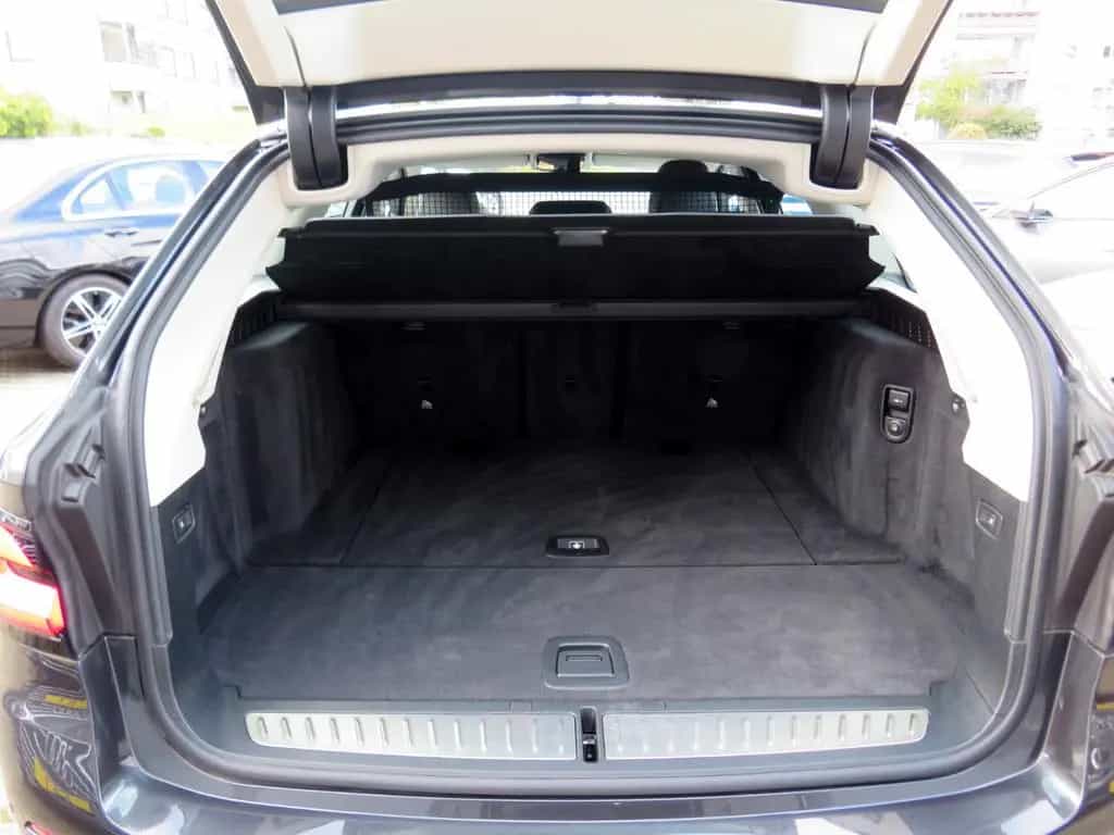BMW 5 Series touring *1.HAND *AHK *KAMERA *LED 12/2020-photo-20