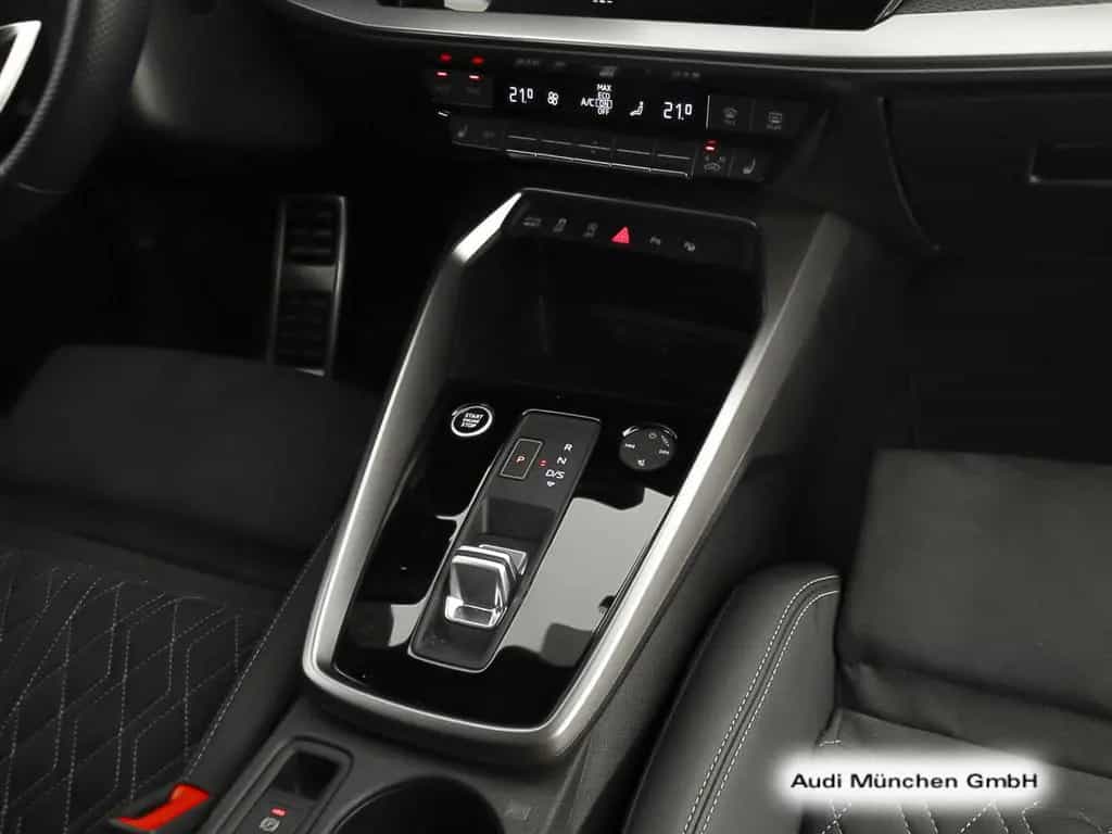 Audi A3 Sportback 35 TFSI S tronic 2x S line AHK/Navi 03/2023-photo-17