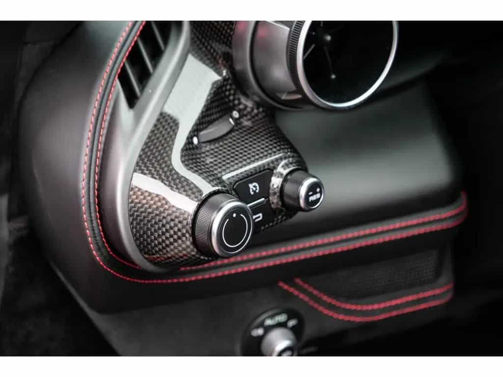 Ferrari F8 Tributo *Carbon+LED*Lift*Racingsitze*Alcantar 05/2021-photo-19