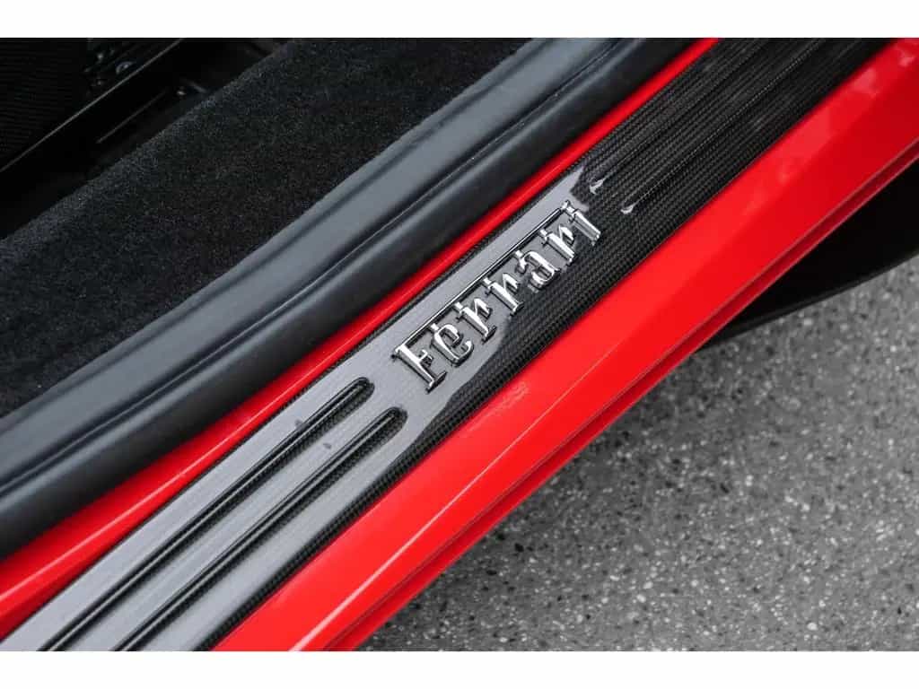 Ferrari F8 Tributo *Carbon+LED*Lift*Racingsitze*Alcantar 05/2021-photo-25