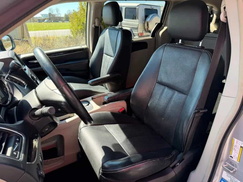 Lancia Voyager Gold- scheckheft - Bestzustand ! 06/2012-photo-10