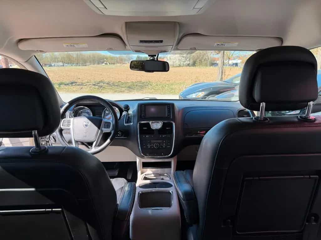 Lancia Voyager Gold- scheckheft - Bestzustand ! 06/2012-photo-13
