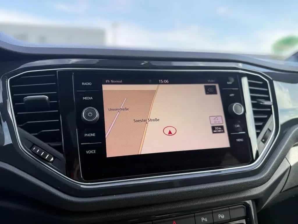 Volkswagen T-Roc Sport 2.0 TSI 4Motion AHK Pano LED Leder 10/2018-photo-18