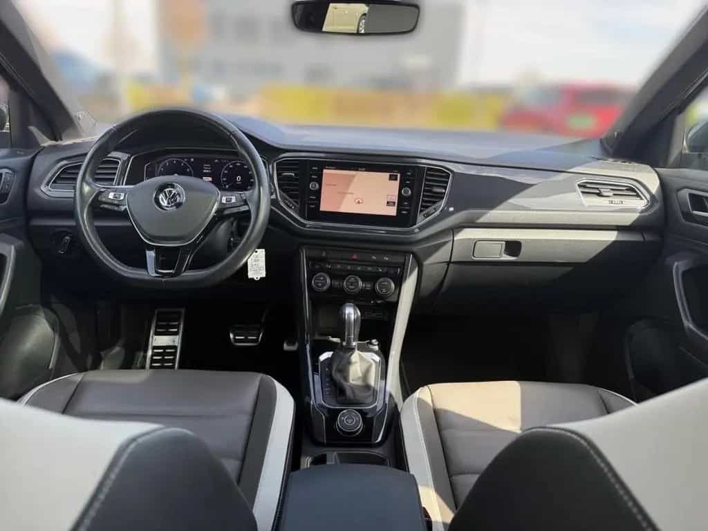 Volkswagen T-Roc Sport 2.0 TSI 4Motion AHK Pano LED Leder 10/2018-photo-19