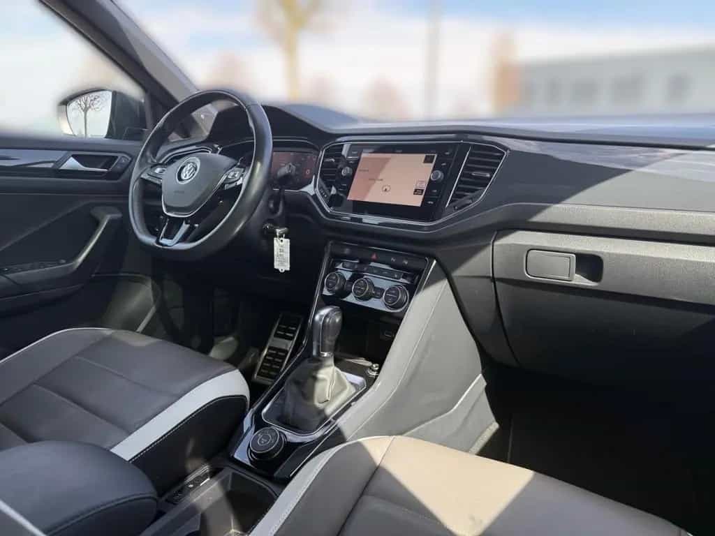 Volkswagen T-Roc Sport 2.0 TSI 4Motion AHK Pano LED Leder 10/2018-photo-21