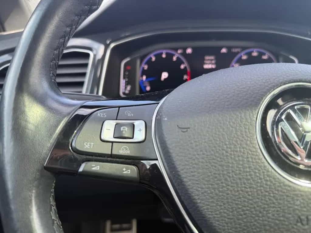 Volkswagen T-Roc Sport 2.0 TSI 4Motion AHK Pano LED Leder 10/2018-photo-28