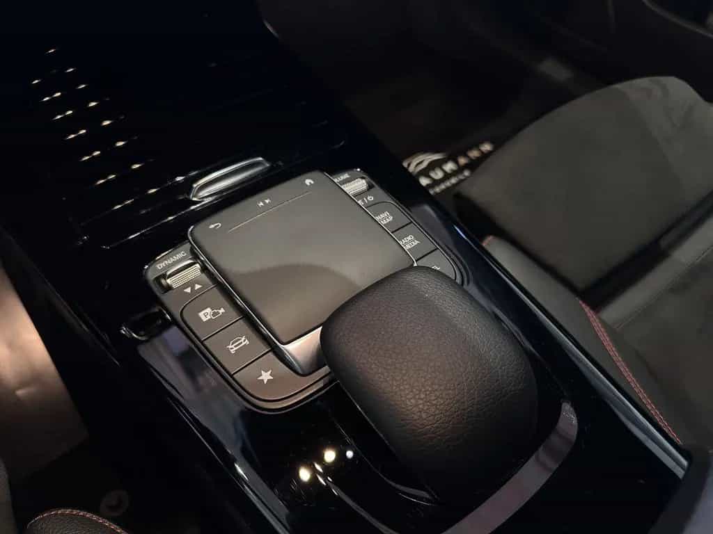 Mercedes-Benz CLA 200 Shooting Brake *AMG, RFK, CARPLAY, LED* 02/2020-photo-34