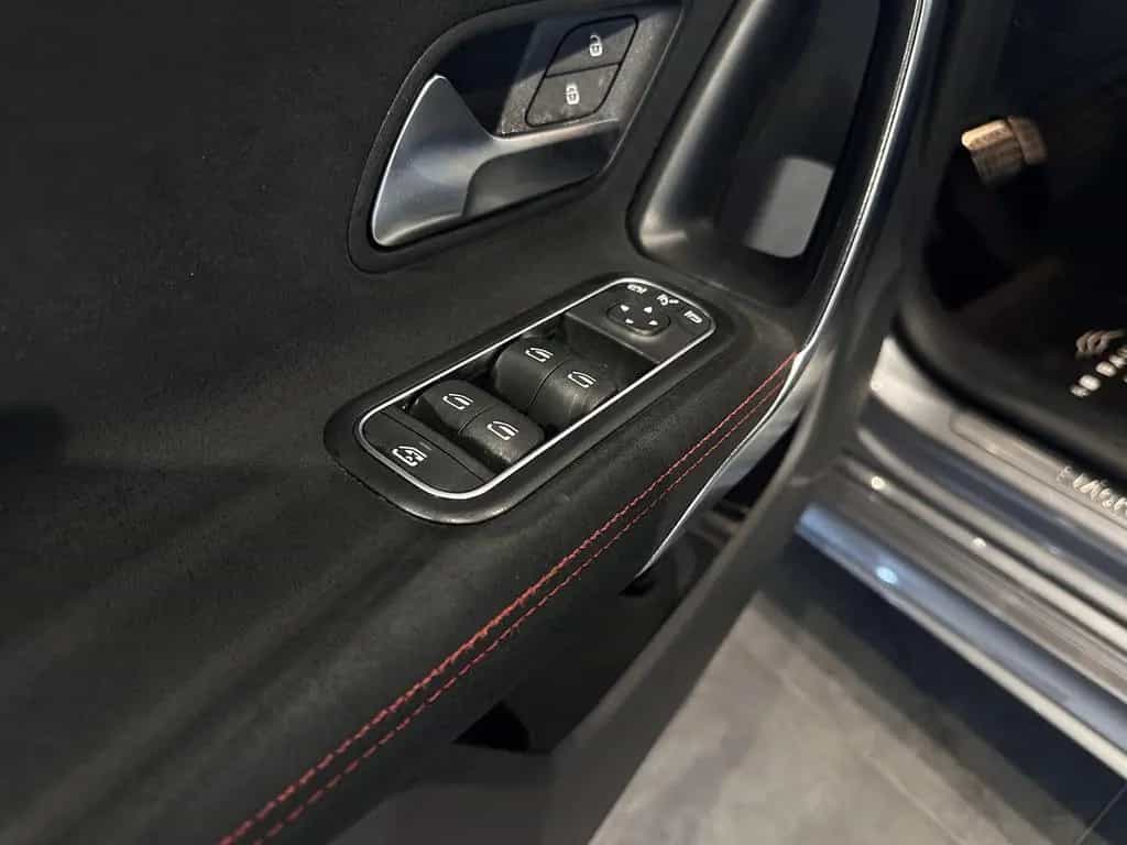 Mercedes-Benz CLA 200 Shooting Brake *AMG, RFK, CARPLAY, LED* 02/2020-photo-41