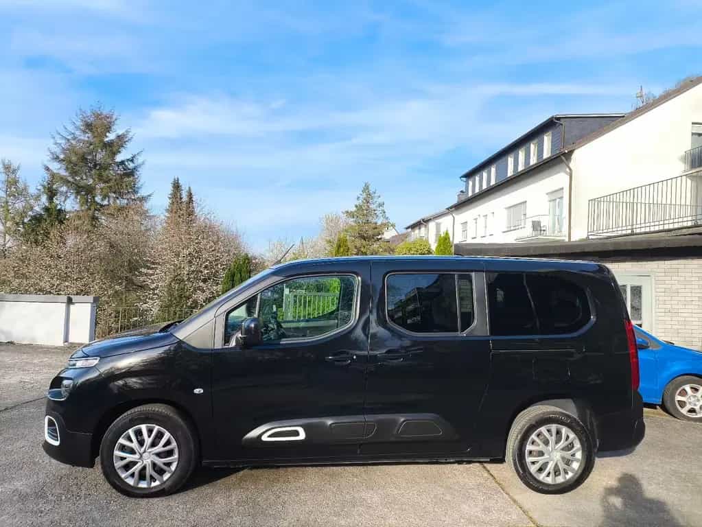 Citroën Berlingo Feel XL* Motor neu von Citroen*7 Sitze 09/2020-photo-2