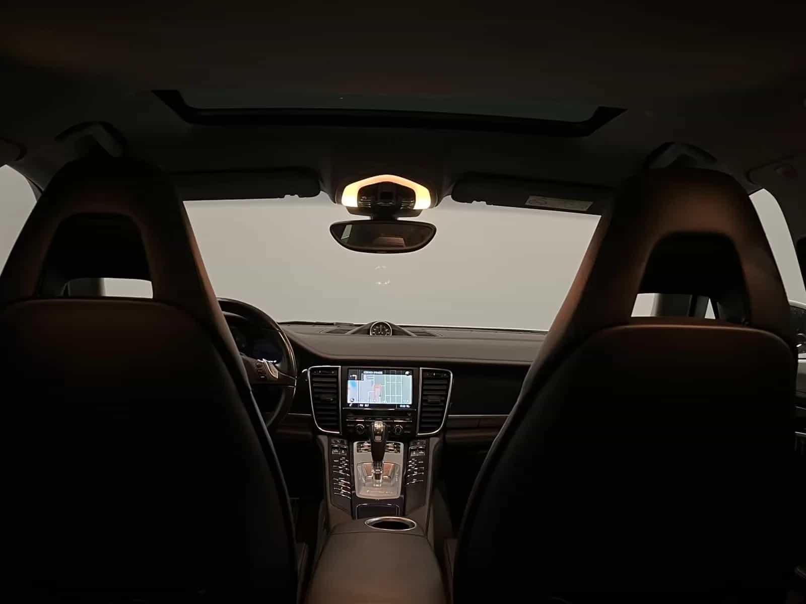 Porsche Panamera 04/2016-photo-14