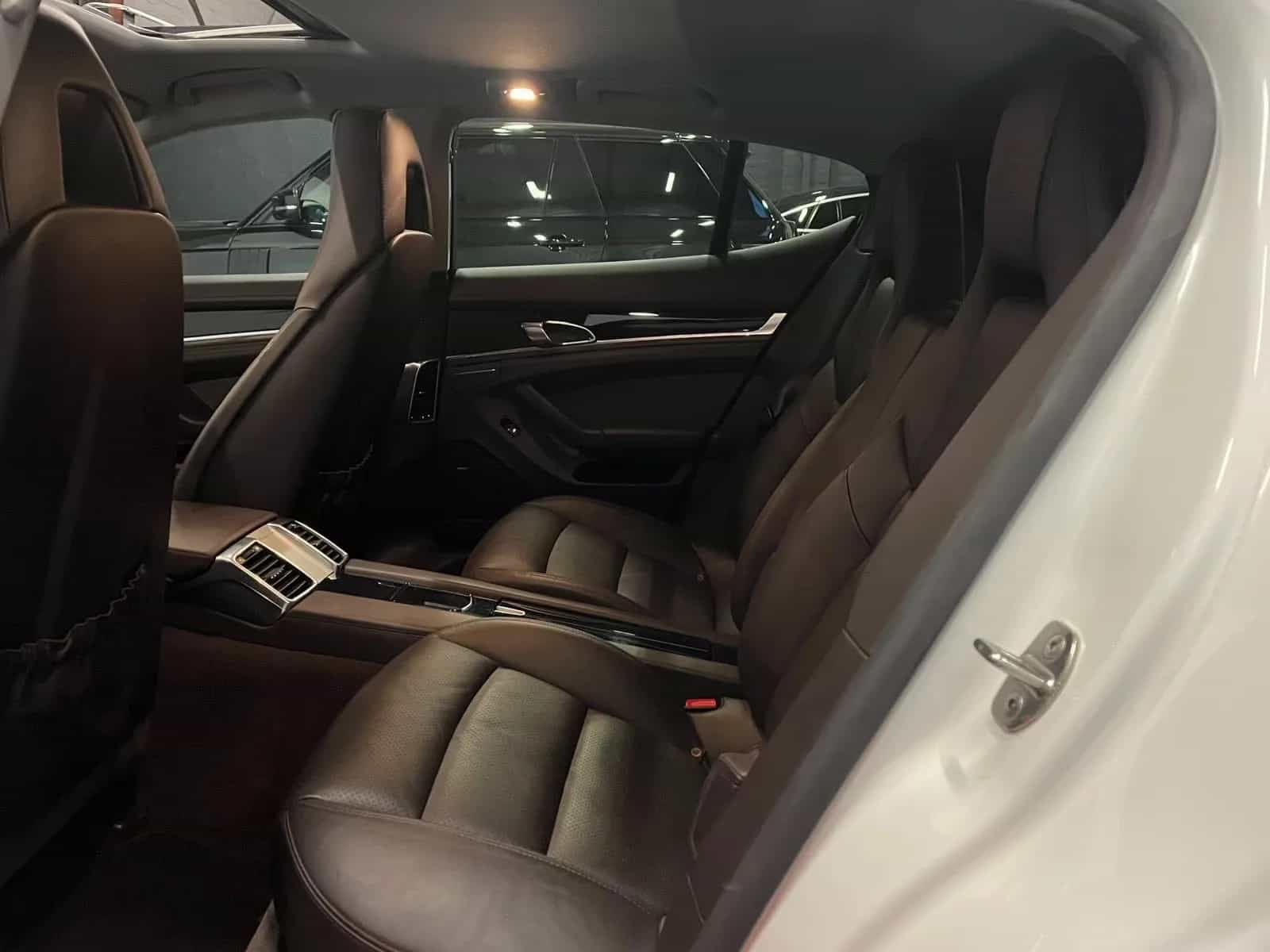 Porsche Panamera 04/2016-photo-15