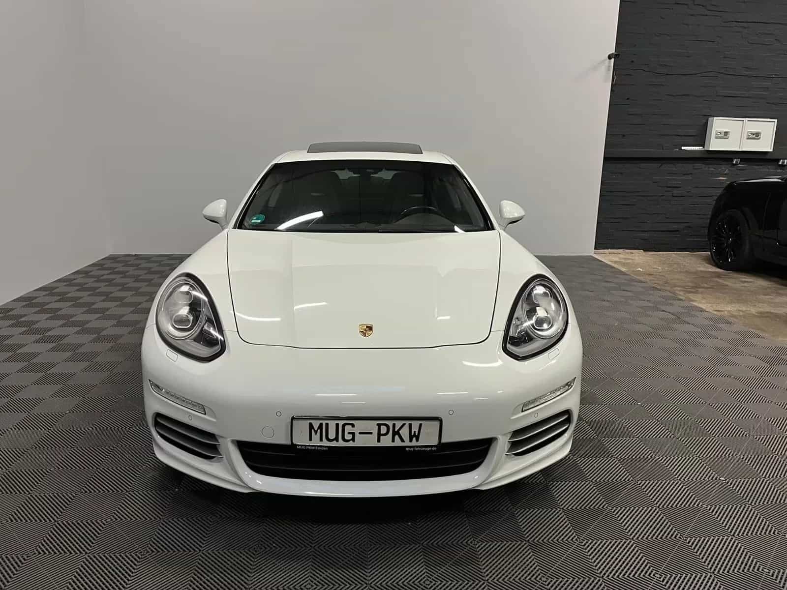 Porsche Panamera 04/2016-photo-6