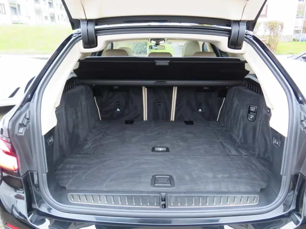 BMW 5 Series touring *1.HAND PANO *AHK *KAMERA 12/2020-photo-16