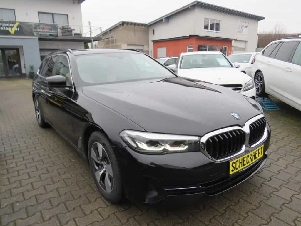 BMW 5 Series touring *1.HAND PANO *AHK *KAMERA 12/2020-photo-2