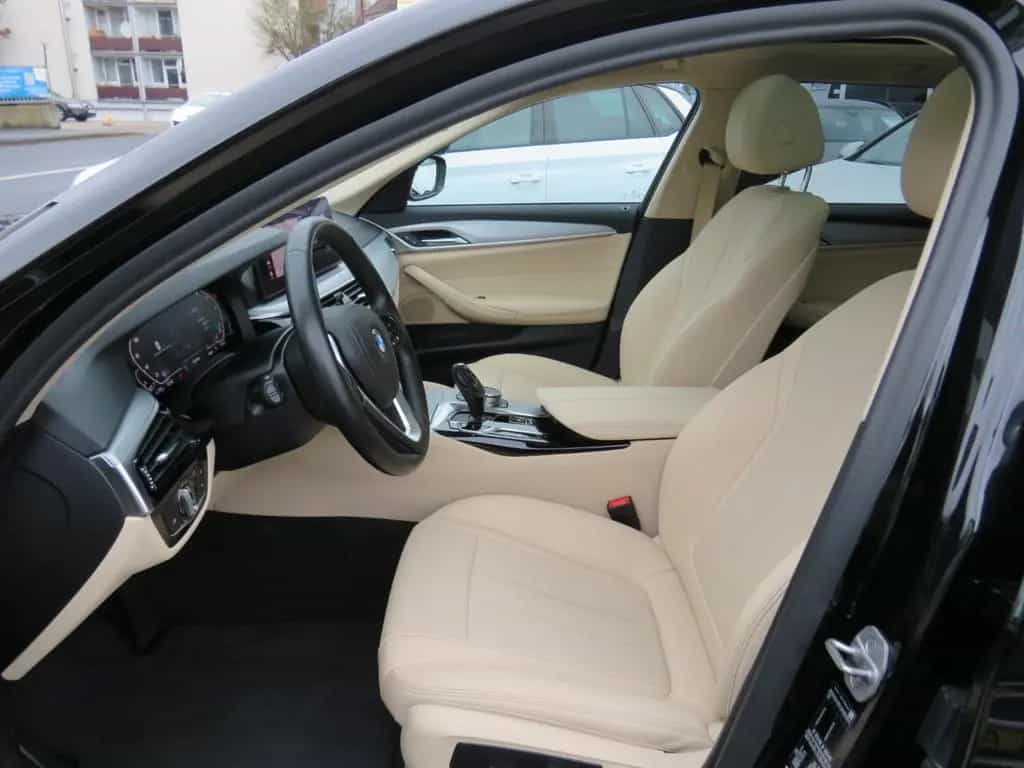 BMW 5 Series touring *1.HAND PANO *AHK *KAMERA 12/2020-photo-7