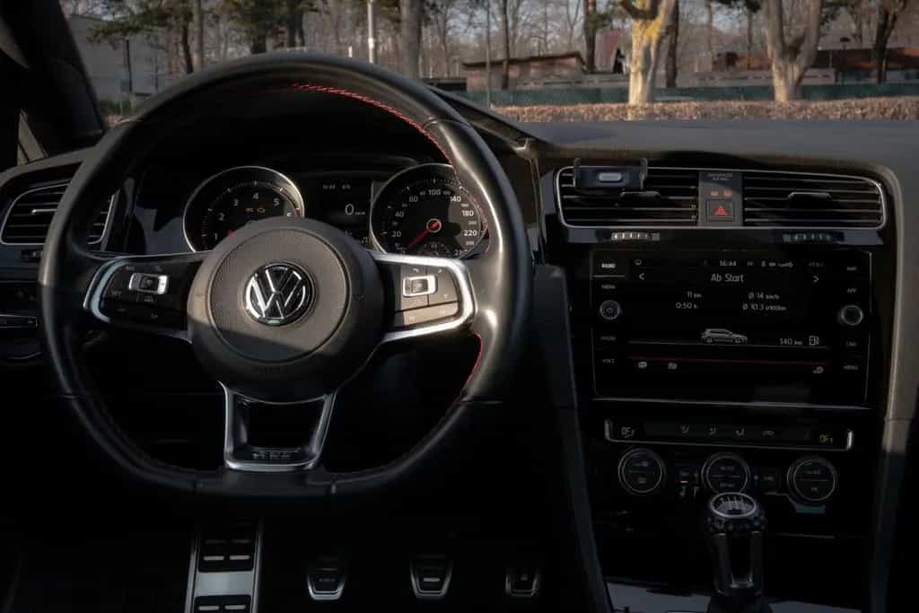 Volkswagen Golf 7 GTI - Unmodifiziert, top Zustand 07/2018-photo-11