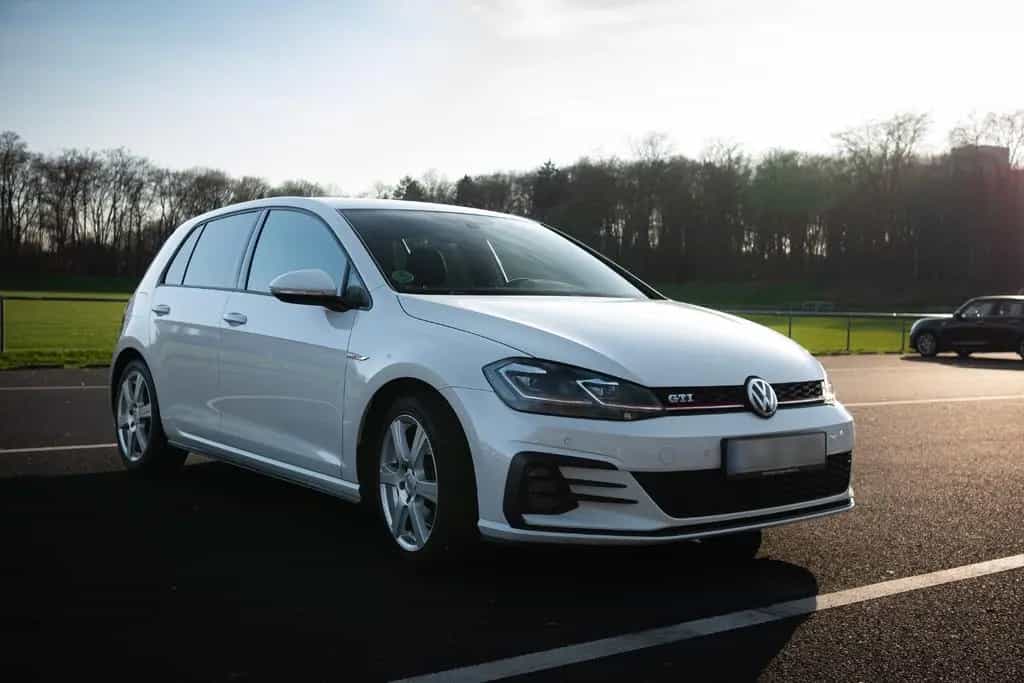 Volkswagen Golf 7 GTI - Unmodifiziert, top Zustand 07/2018-photo-2