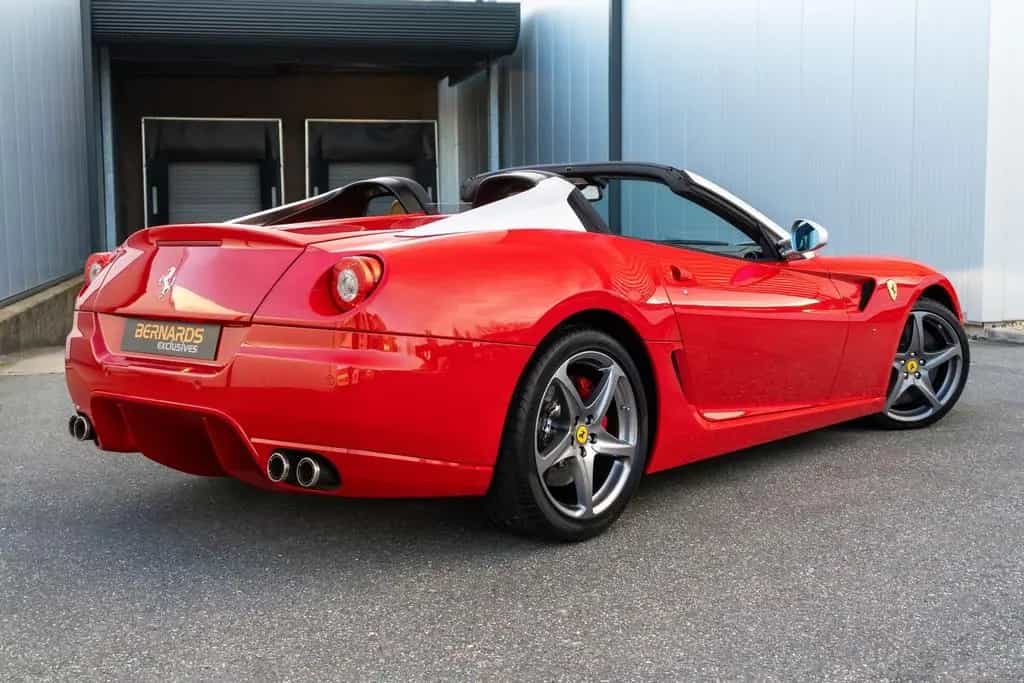 Ferrari 599 SA Aperta - Rosso Corsa - 1 of 80 09/2011-photo-24