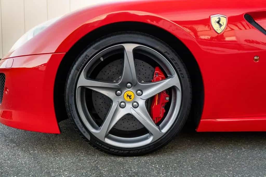 Ferrari 599 SA Aperta - Rosso Corsa - 1 of 80 09/2011-photo-29