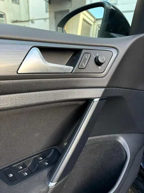 Volkswagen VW Golf 71.0 TSI 02/2019-photo-10