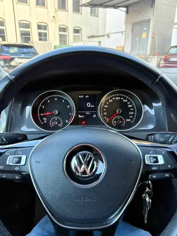 Volkswagen VW Golf 71.0 TSI 02/2019-photo-11