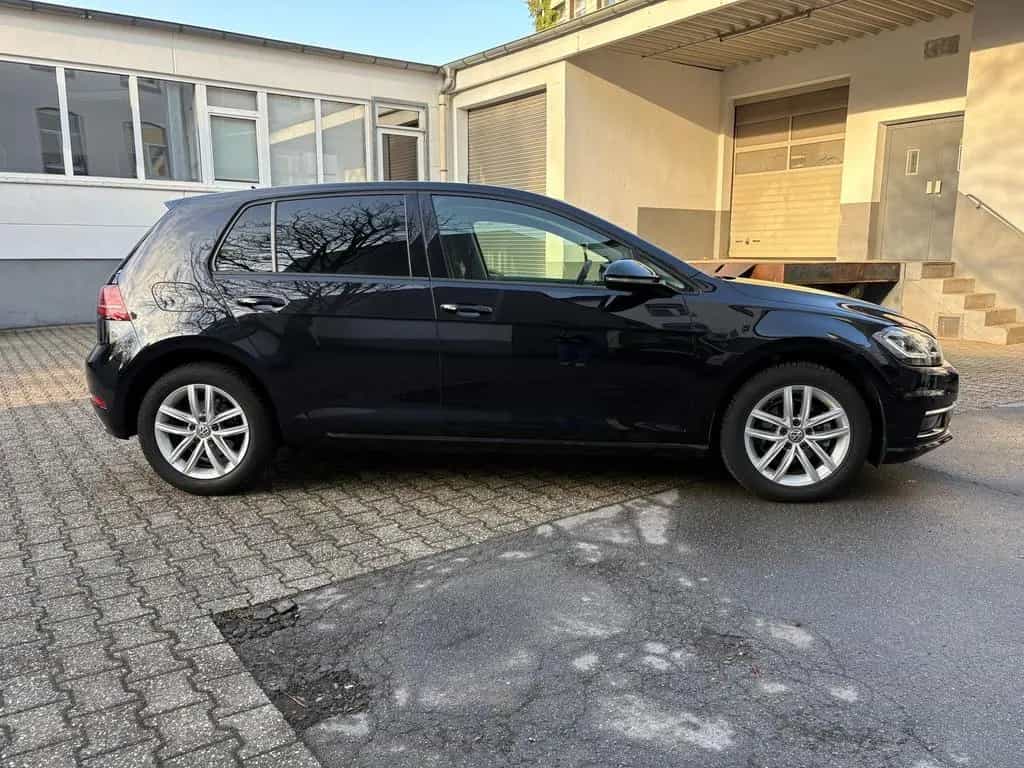 Volkswagen VW Golf 71.0 TSI 02/2019-photo-4